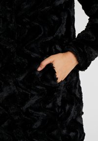 Vero Moda Tall Cappotto classico - black