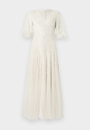 Weißes Maxikleid mit V-Ausschnitt, ausgestellten transparenten Ärmeln, verziert mit Pailletten und einem fließenden, plissierten Rock. Mit Reißverschluss hinten.