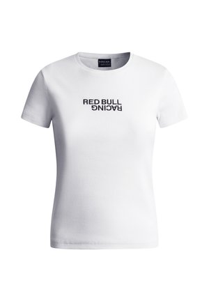 Bijela rebrasta majica kratkih rukava s okruglim izrezom. Izvezeni logo "RED BULL RACING" u crnoj boji na prsima.