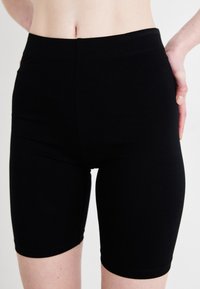 Gina Tricot BASIC BIKER PACK Shorts black Zalando - Main Image