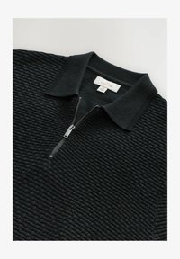 Selectat, black