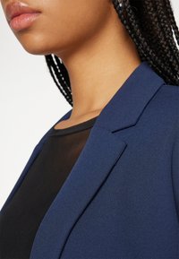 JDY JDYGEGGO LIFE - Kratka jakna - black iris