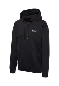 Zwarte hooded sweatshirt met buidelzak aan de voorkant, trekkoord in de capuchon, geribde boorden en klein wit "hummel sportswear"-logo op de borst.