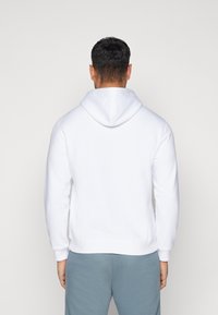 Champion ICONS HOODED SMALL LOGO - Jersey con capucha - white