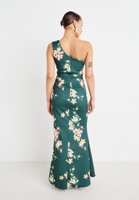 WAL G PETITE WEDDING GIGI ONE SHOULDER  - Trikotāžas kleita - forest green
