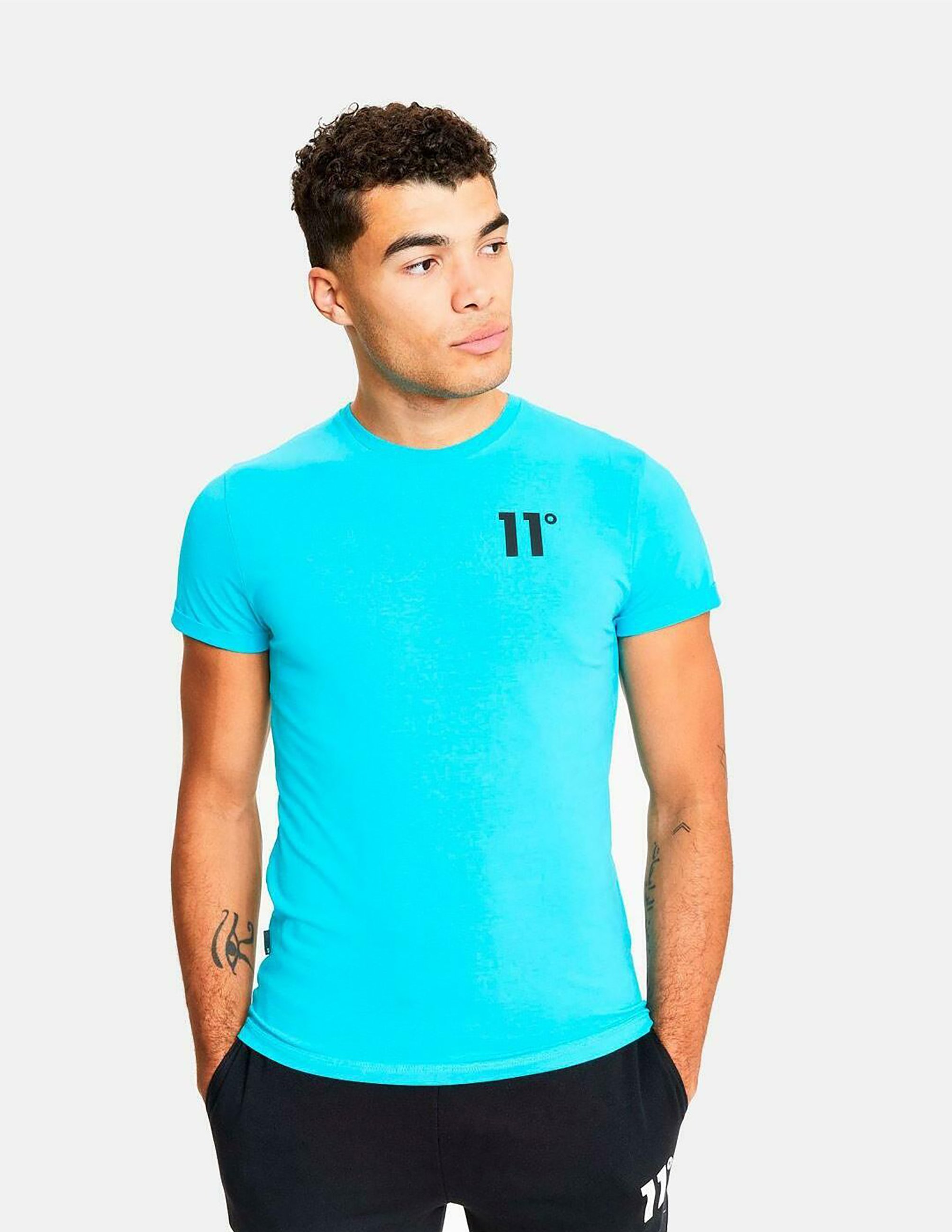 terno com gravata verde