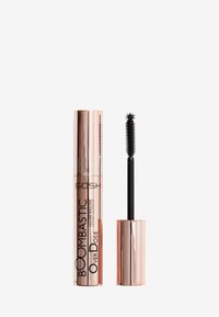Tubo di mascara rosa dorato con una finitura elegante; un applicatore a setole nere si estende dal tubo. Il testo sul tubo recita "BOOMBASTIC OVERDOSE VOLUME MASCARA."