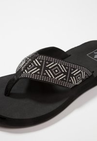 Reef SPRING  - Sandálias em T - black/white