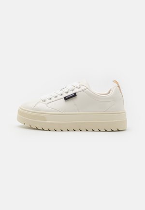 Sneakers - off-white