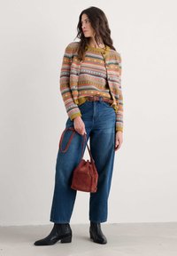 Seasalt Cornwall Gilet - multi carved relief pear
