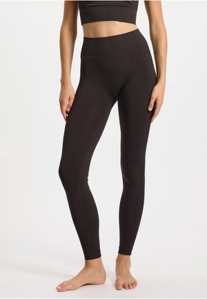 Legíny - almost black