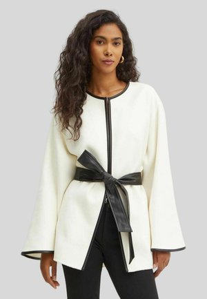 CORINNE - Cappotto corto - white