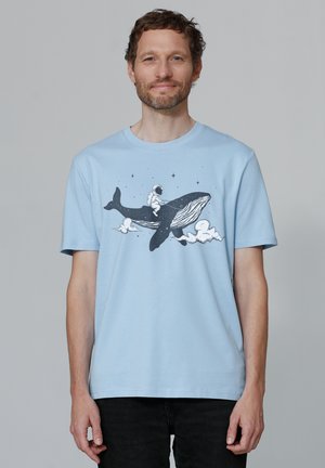 watapparel SPACEWHALE - T-shirt imprimé - blue soul