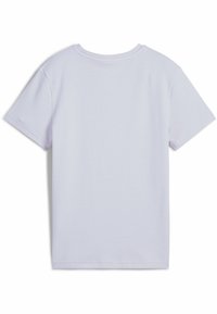 Kortærmet t-shirt med rund hals i lys lilla, tekstureret stof. Har en standard pasform med minimale syninger, velegnet til afslappet brug.