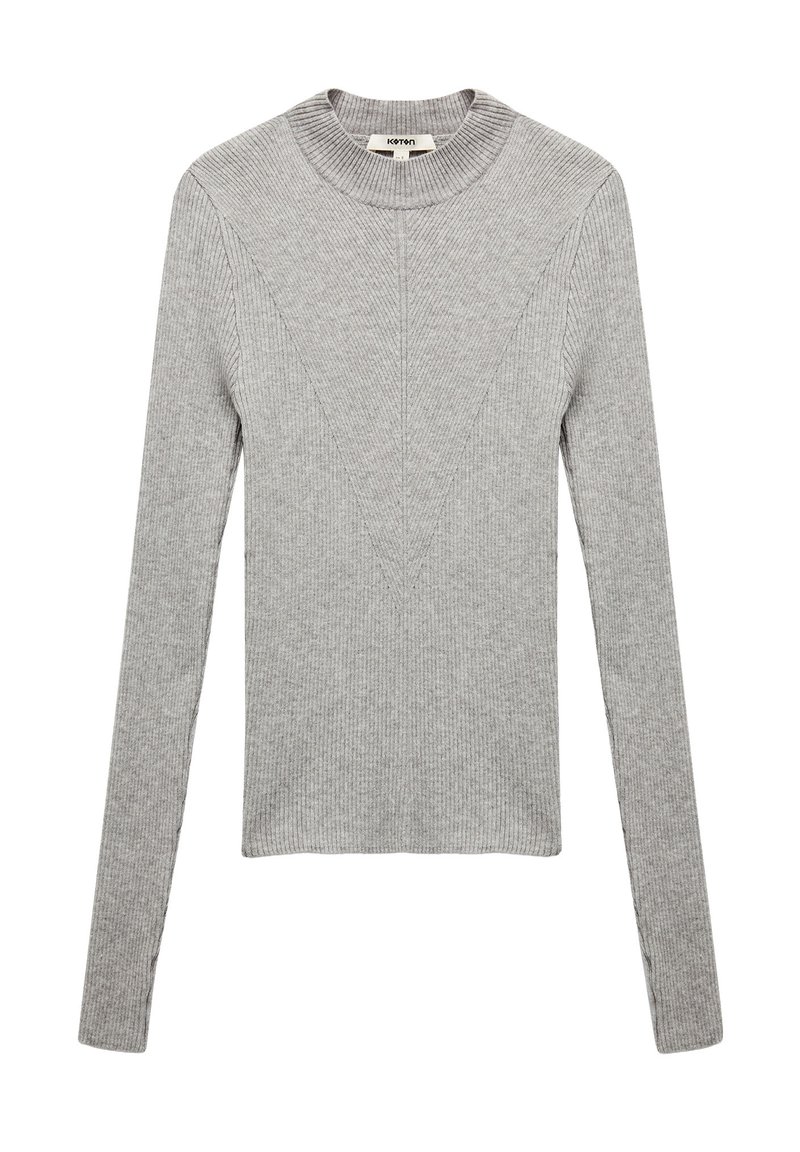 Grauer Langarmpullover mit ribbeliger Textur, verfügt über einen Rundhalsausschnitt und ein V-förmiges Designdetail entlang der Vorderseite und der Ärmel.