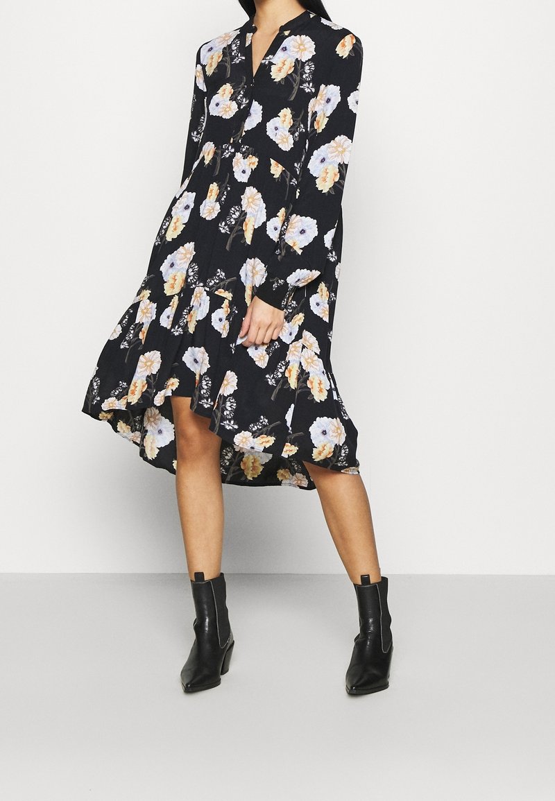 Pieces Vapaa-ajan mekko - black