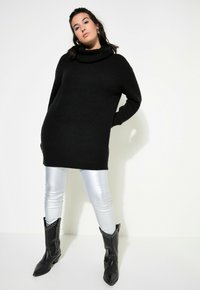 Studio Untold Maglione - black