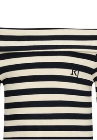 Schwarz- und cremefarbener gestreifter Off-Shoulder-Top aus geripptem Stoff, mit einem gestickten "RJ"-Logo auf der Vorderseite.