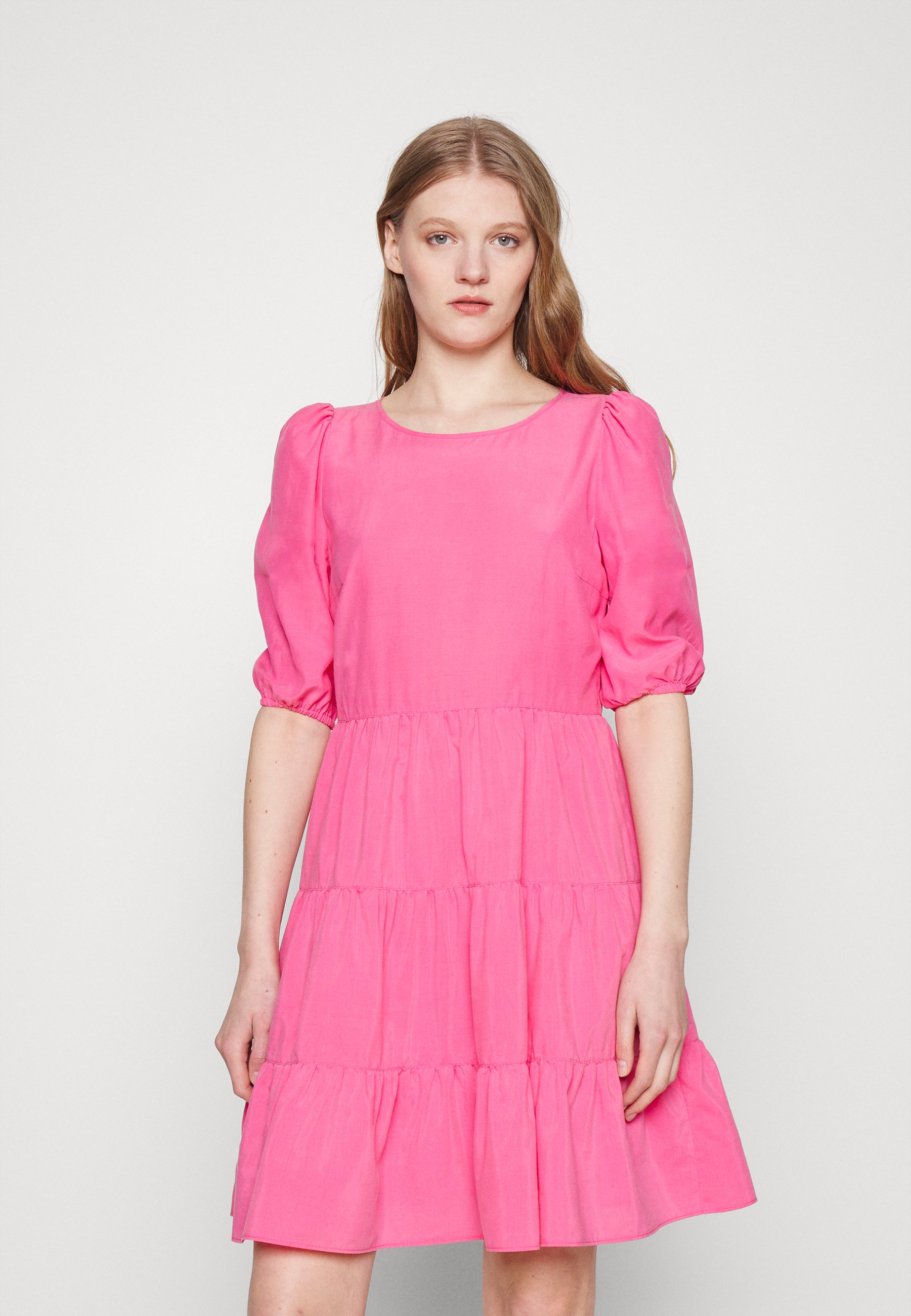 h and m pink dress
