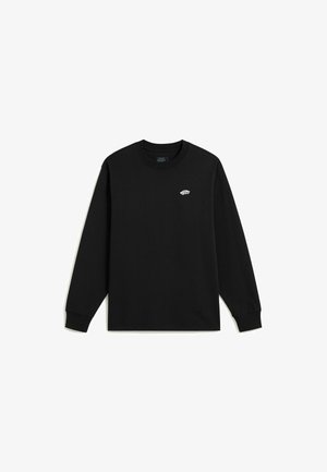 Schwarzes langärmliges Baumwoll-T-Shirt mit rundem Halsausschnitt und gerippten Bündchen. Verfügt über ein kleines Logo auf der Brust. Glatte Textur.