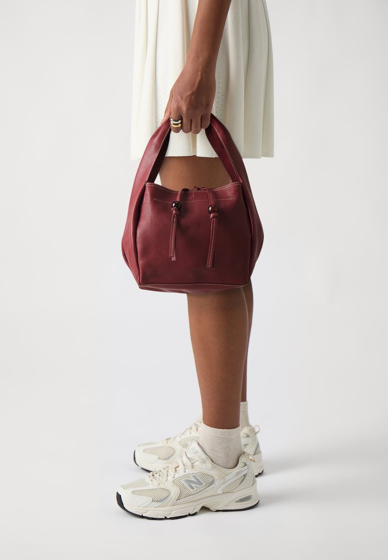Becksöndergaard GRAIN HARPER BAG - Käekott - tibetan red