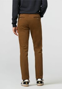 Meyer Chino - braun