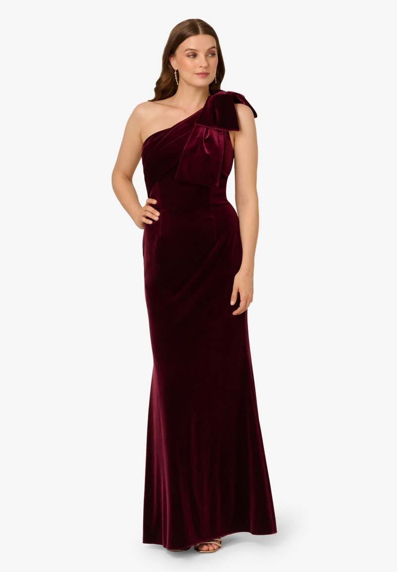 Adrianna Papell HALTER DRAPED VELVET GOWN - Occasion wear - bordeaux