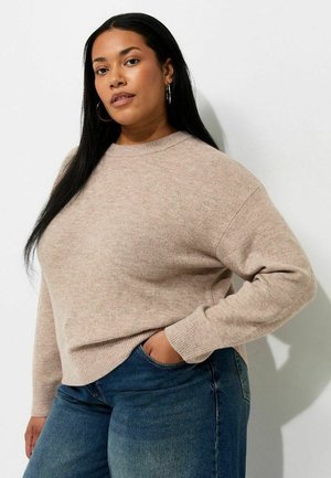 New Look, CURVES LIGHT  MIDWEIGHT  CREW NECK JUMPER - Jumper - mid brown