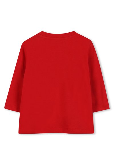 Czerwona bluzka z długim rękawem i okrągłym dekoltem, o prostym kroju, wykonana z gładkiego bawełnianego materiału. Bez wzorów ani widocznych elementów metalowych.