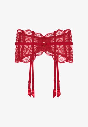 Ce porte-jarretelles en dentelle rouge présente des motifs floraux, une texture transparente et des sangles en satin. Il est orné d'un détail en anneau en métal doré.