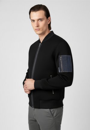 Sudadera con cremallera - black