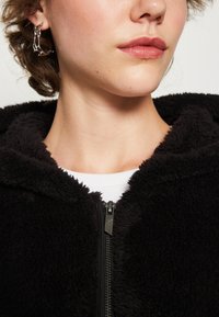 ONLY ONLNEWANNA CONTACT  - Fliisjakk - black