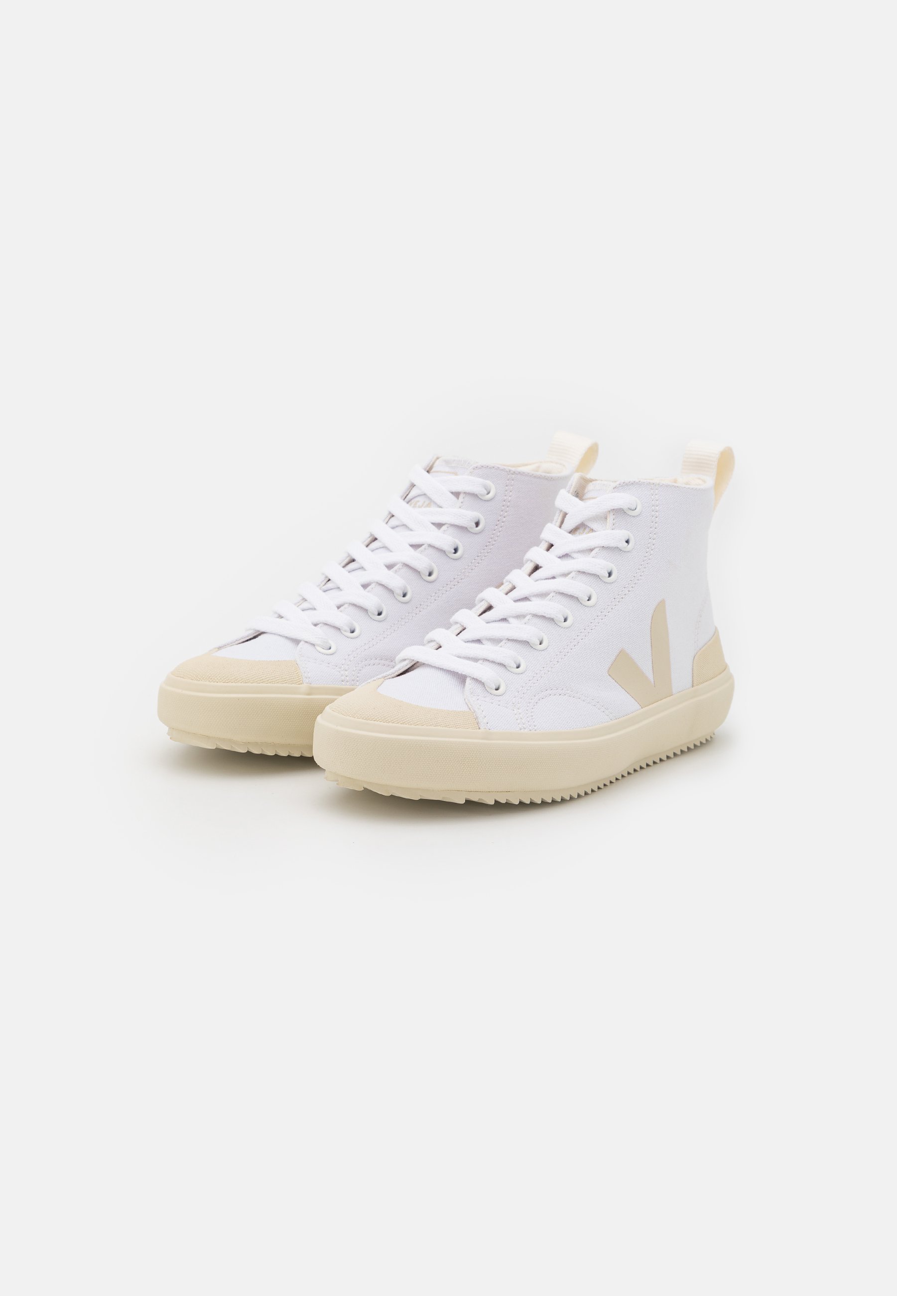 veja nova ht trainers