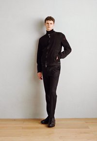 Cole Haan GRAND WINGTIP OXFORD - Rennot nauhakengät - black