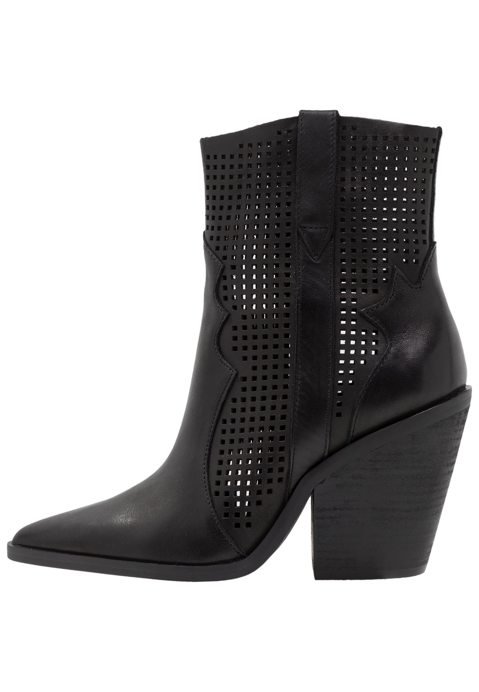 steve madden violet boot