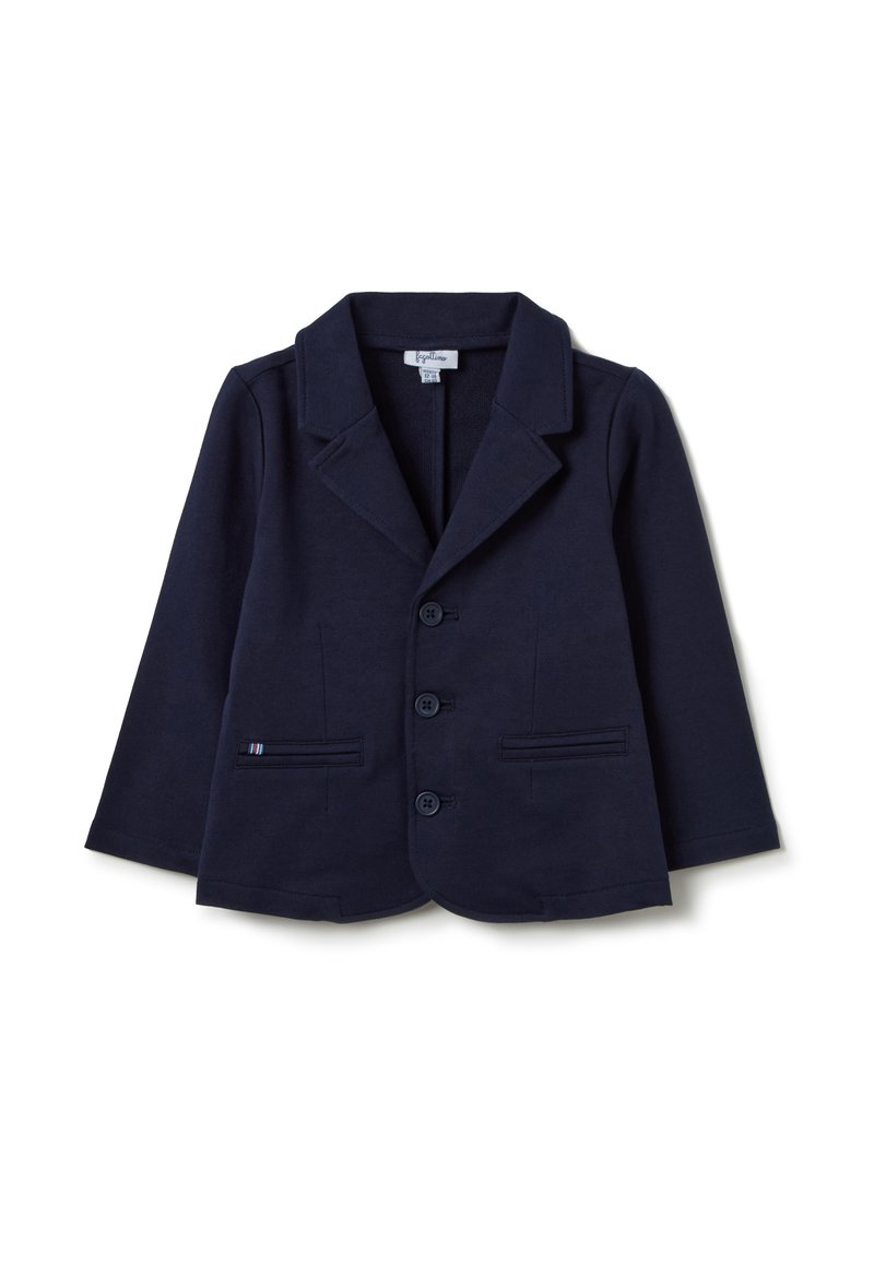 Marineblauwe blazer van zachte stof, met een geknipt revers, drie knopen en twee voorkruisen met een gestreepte accent.