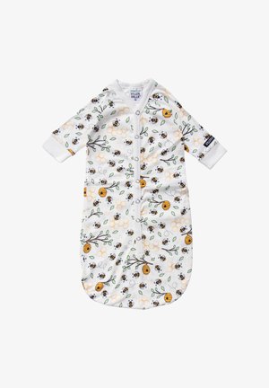 Pijama de bebé blanco con mangas largas, botones a presión y un estampado de abejas, panales, hojas verdes y colmenas.