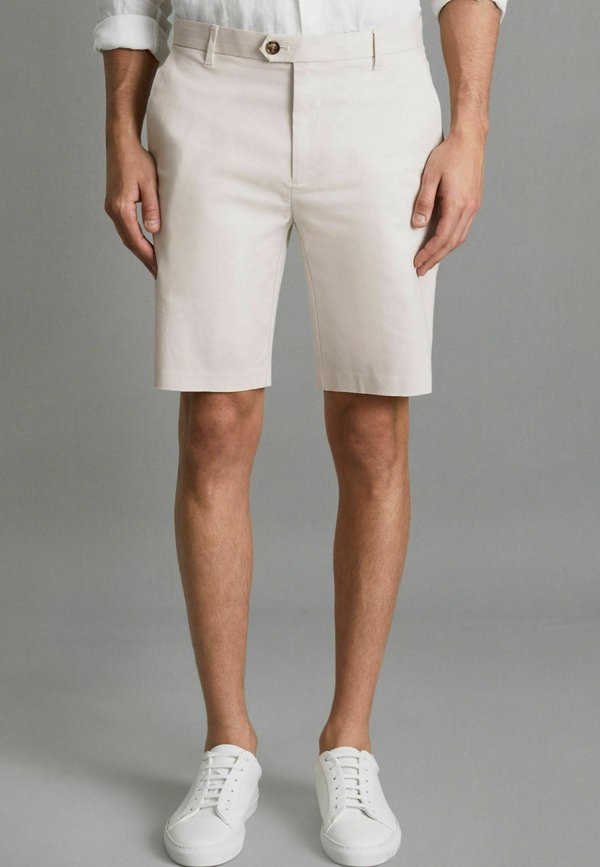 Shorts - chalk