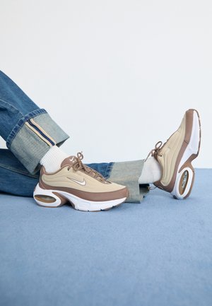 AIR MAX PORTAL - Trainers - brown/light sand/white