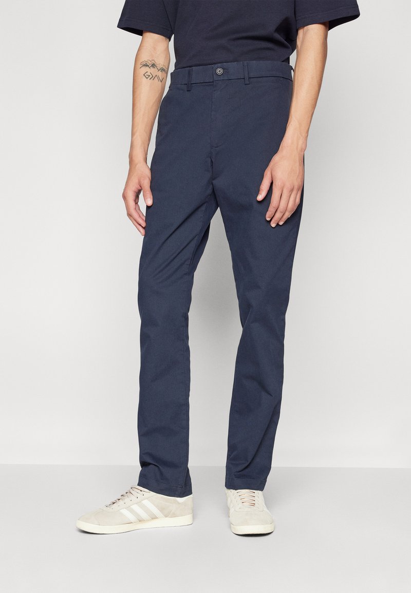 GAP - SLIM PERFORMANCE STRETCH - Chinos - new classic navy, Enlarge