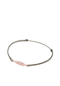 Verstellbares Armband mit einem dünnen grauen Band und einem Akzent in Roségold in Form einer Feder, das ein minimalistisches Design schafft.