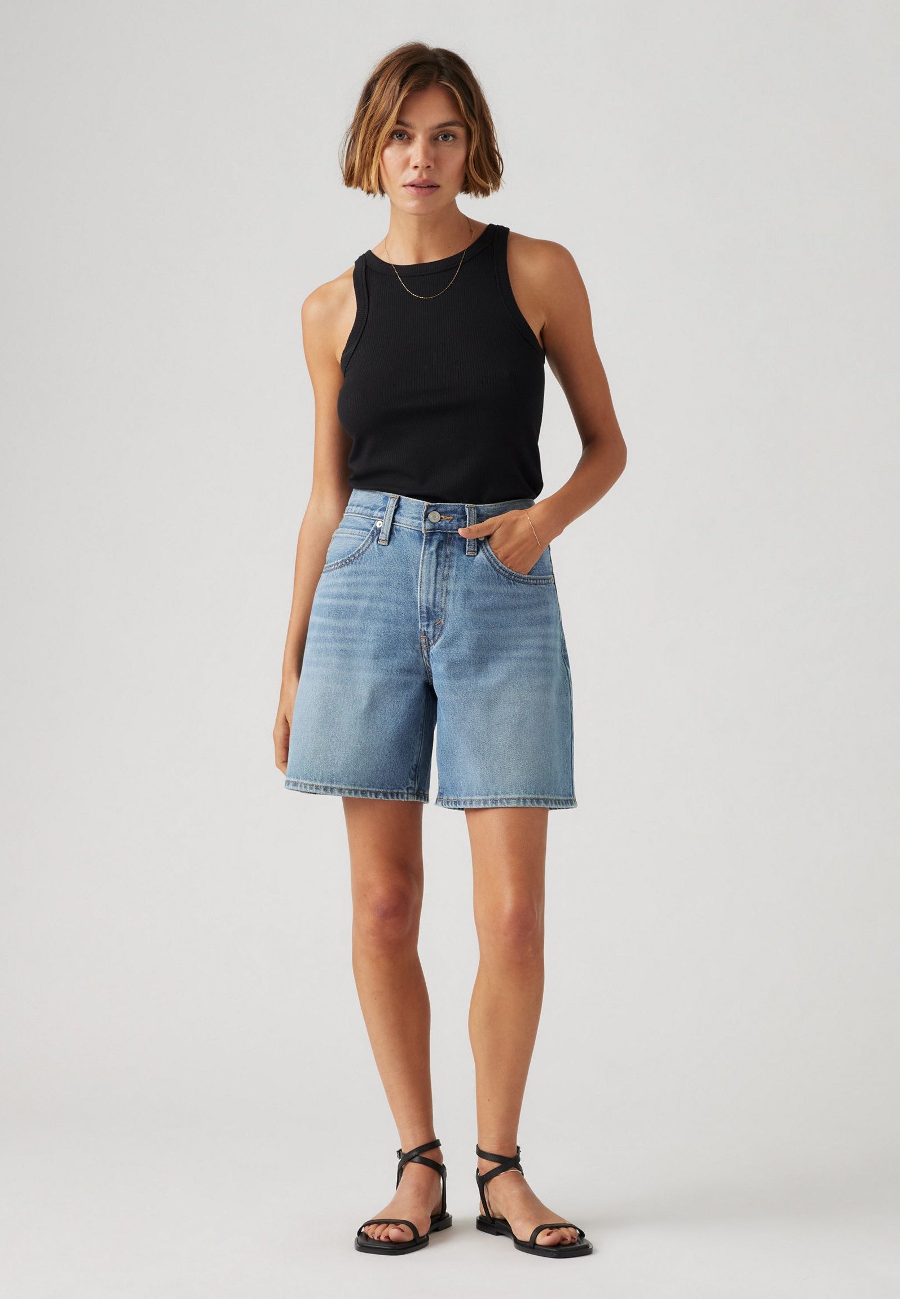 90sルックに♪【Levi's】ブルー '94 Baggy デニムショートパンツ 94 Baggy Shorts - Blue | Levi's® PL