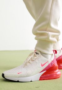 Nike Sportswear AIR MAX 270 - Tenisky - sail/hot punch/aster pink/white/black