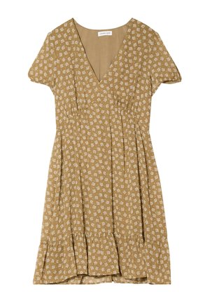 Braunes Blumenkleid mit kurzen Ärmeln, V-Ausschnitt, gerafftem Taillenbereich und einem Rüschensaum. Verziert mit weißen Blumenmustern.