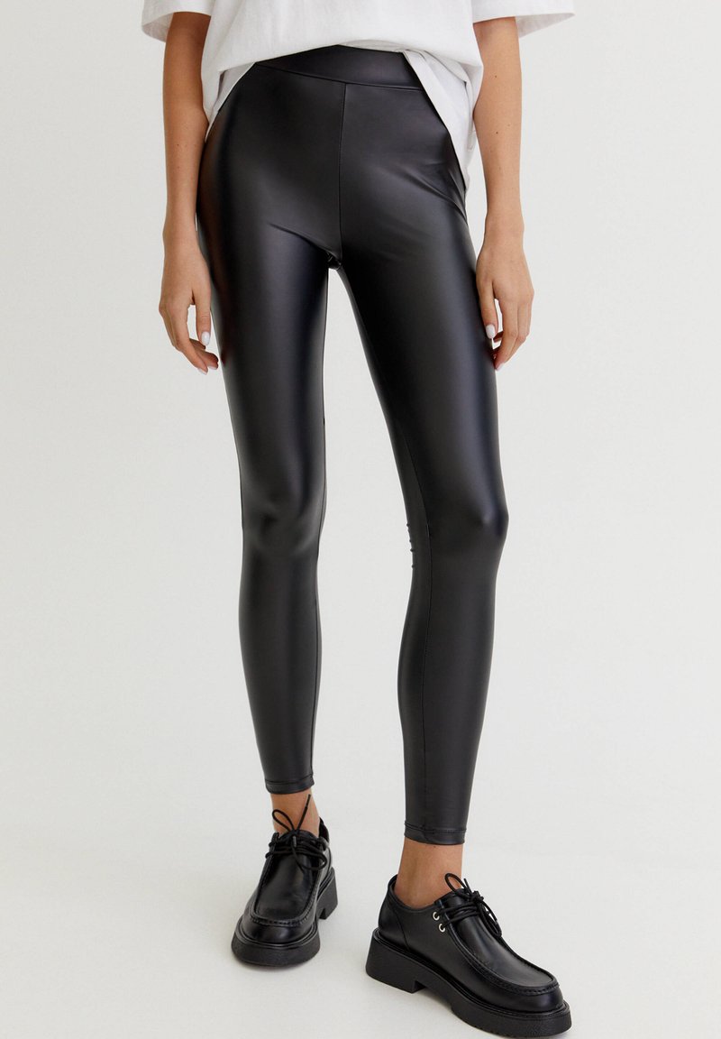 PULL&BEAR VINYL Legging black/noir ZALANDO.BE