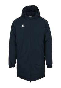 Cappotto imbottito blu navy con cappuccio, zip frontale, polsini elasticizzati e tasche laterali; presenta un logo bianco sul petto.
