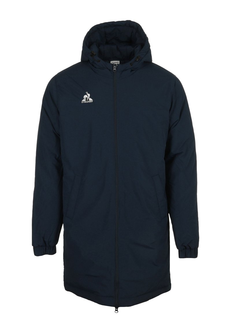 Cappotto imbottito blu navy con cappuccio, zip frontale, polsini elasticizzati e tasche laterali; presenta un logo bianco sul petto.