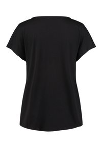 Camiseta negra de manga corta con cuello redondo. Textura suave y lisa, corte relajado, sin patrones visibles ni detalles de hardware.