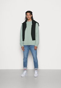 Samsøe Samsøe NORSBRO CREW NECK - Camisola - slate gray
