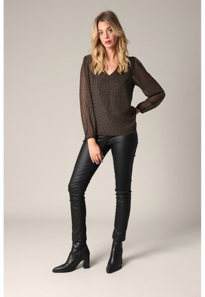 DEELUXE, ELLINA - Longsleeve - Black